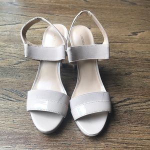 Liz Clairborne Nude shoes